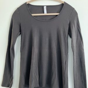 Novica Indigenous 100% organic cotton gray flared scoop neck tunic XS